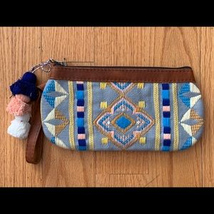 New Nena Falseria Clutch